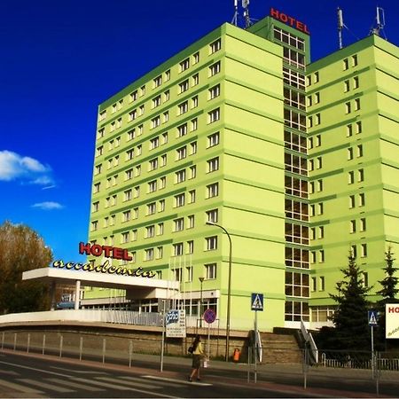 Hotel Accademia Ostrowiec Świętokrzyski Dış mekan fotoğraf