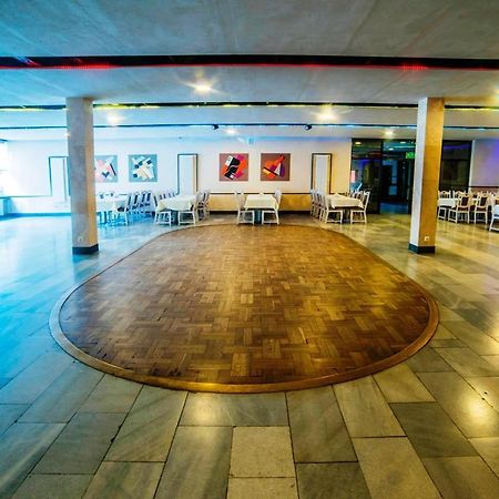 Hotel Accademia Ostrowiec Świętokrzyski Dış mekan fotoğraf