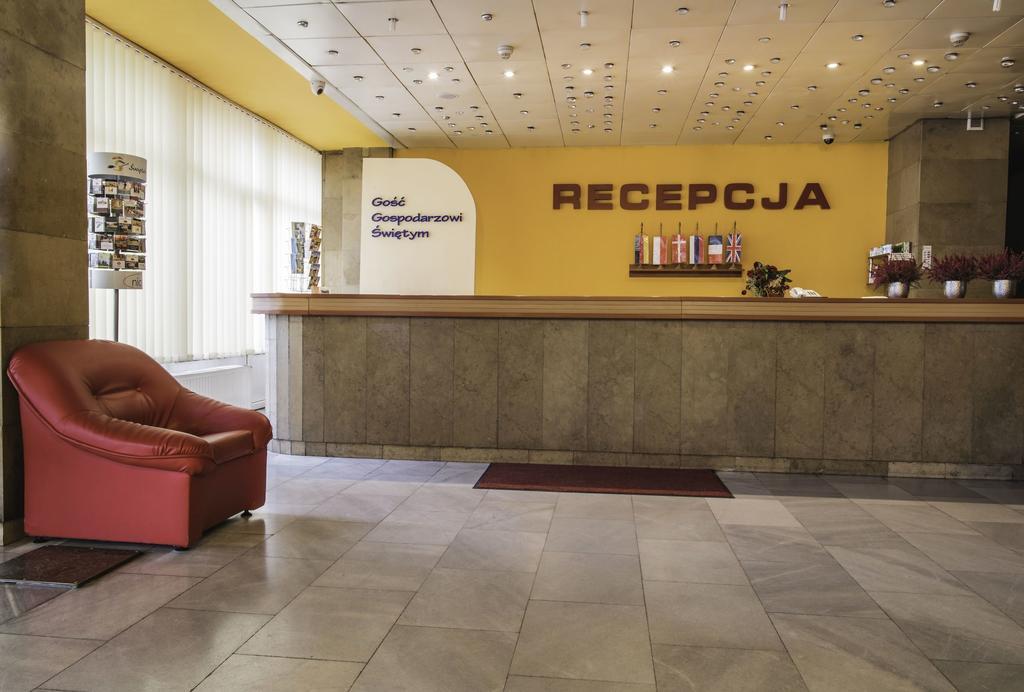 Hotel Accademia Ostrowiec Świętokrzyski Dış mekan fotoğraf